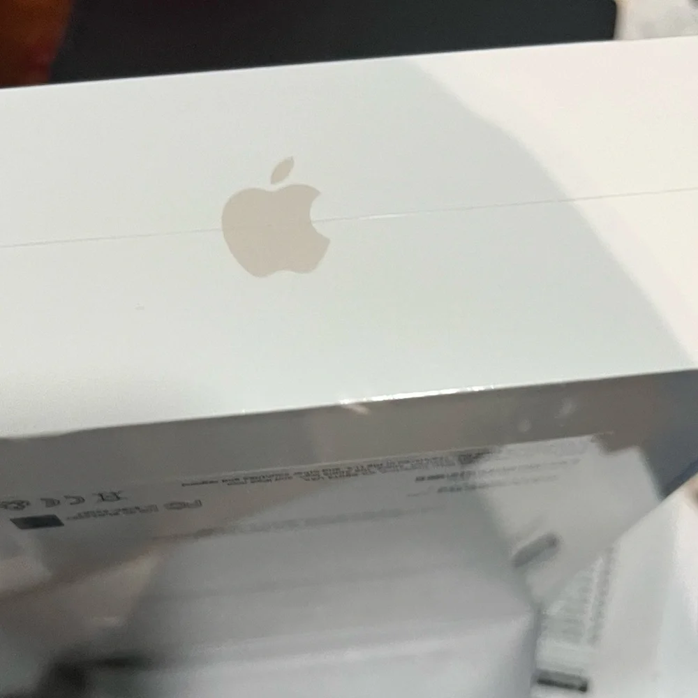 Apple iPad with Colorful Display